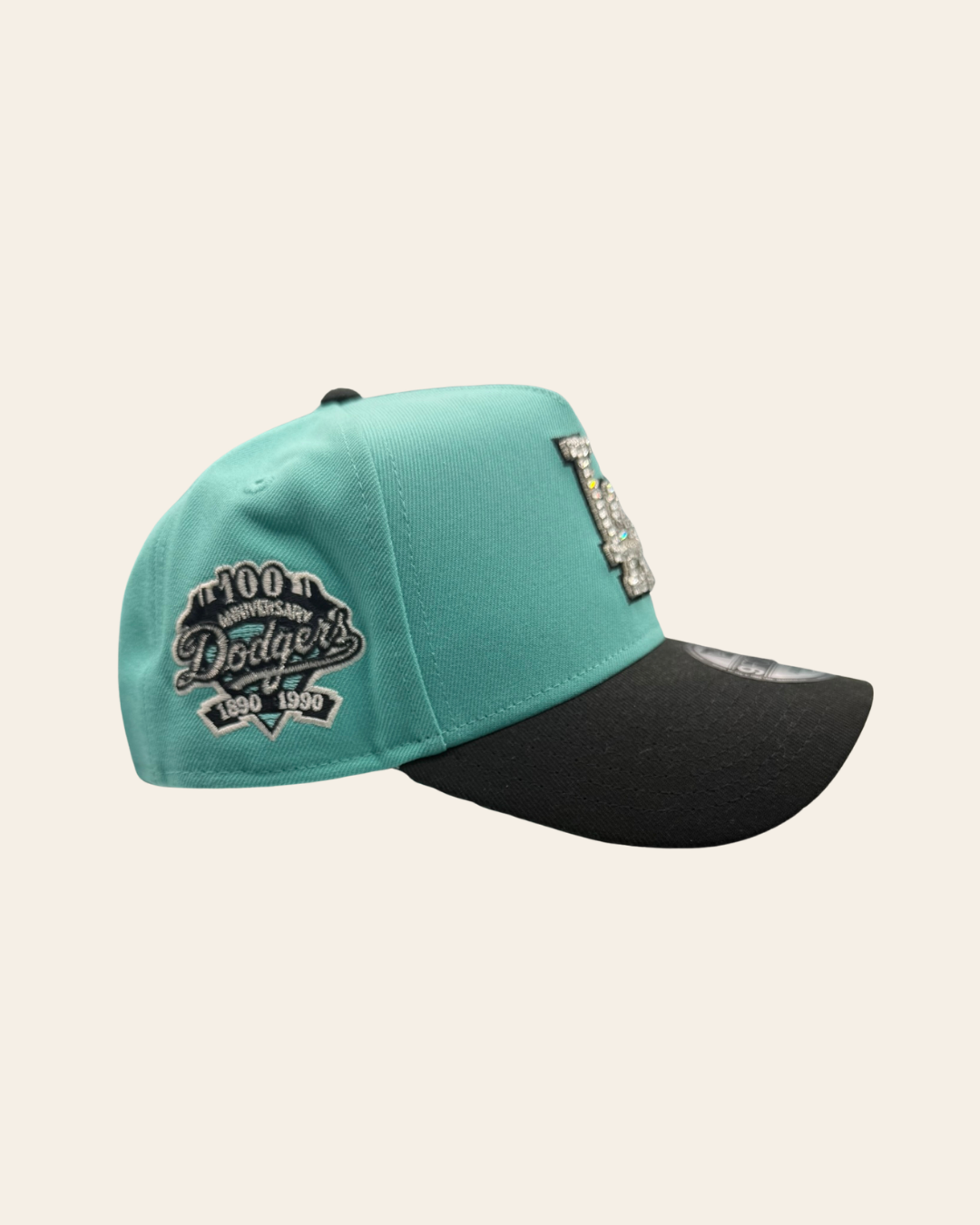 LA Crystal Cross Snapback – Tiffany Black Edition